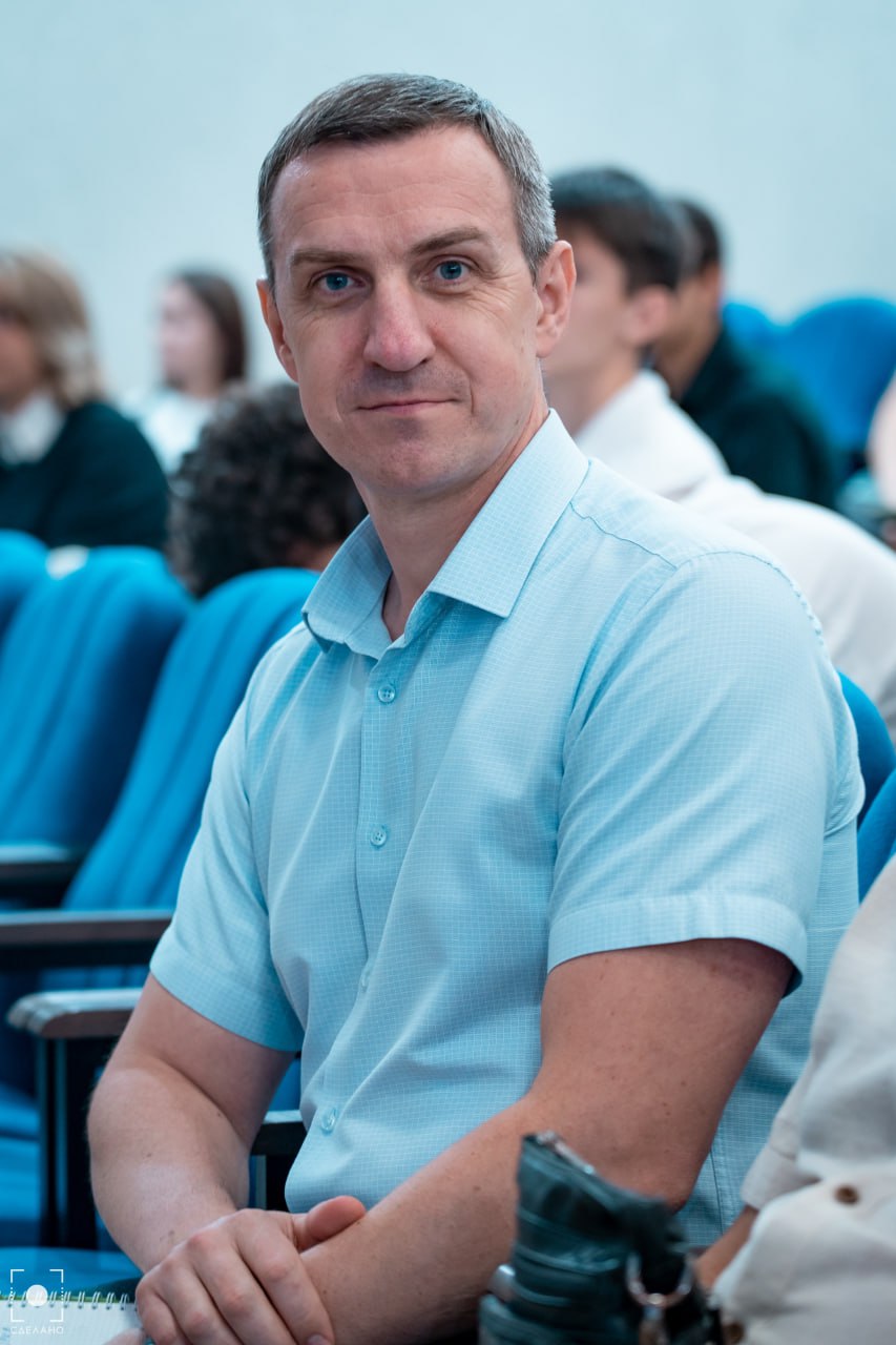 Гаспарян Эдик Арамович